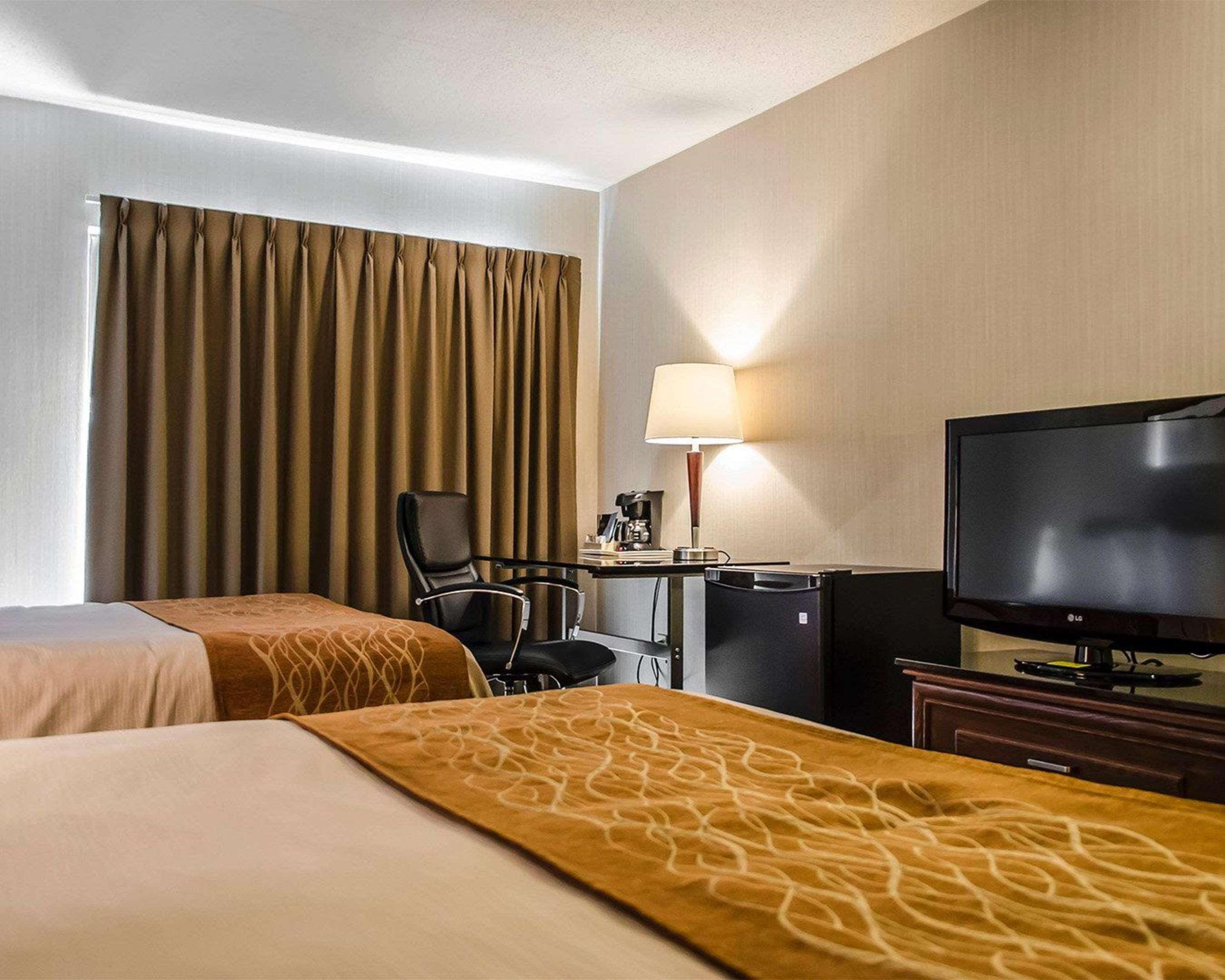 Comfort Inn South Shore Boucherville Exteriör bild