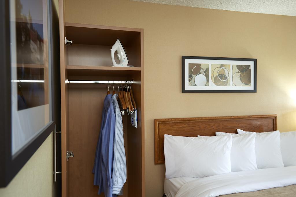 Comfort Inn South Shore Boucherville Exteriör bild
